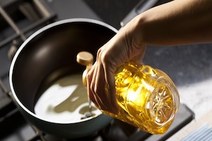 Cooking with oil