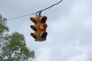 Buffalo Car Accidents Caused By Traffic Light Defects