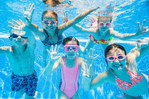 Children on swimming pool
