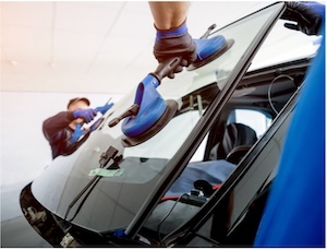 Syracuse Broken Windshield & Glass Injuries